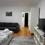 아파트 National Stadium Aparment 부쿠레슈티
